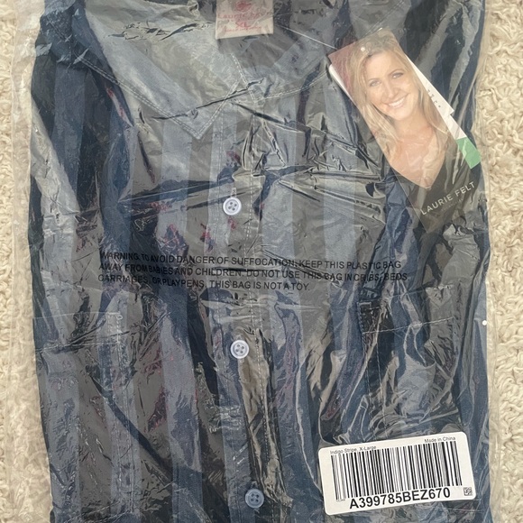 Laurie Felt TENCEL Button-Front Shirt A399785 - Picture 3 of 9